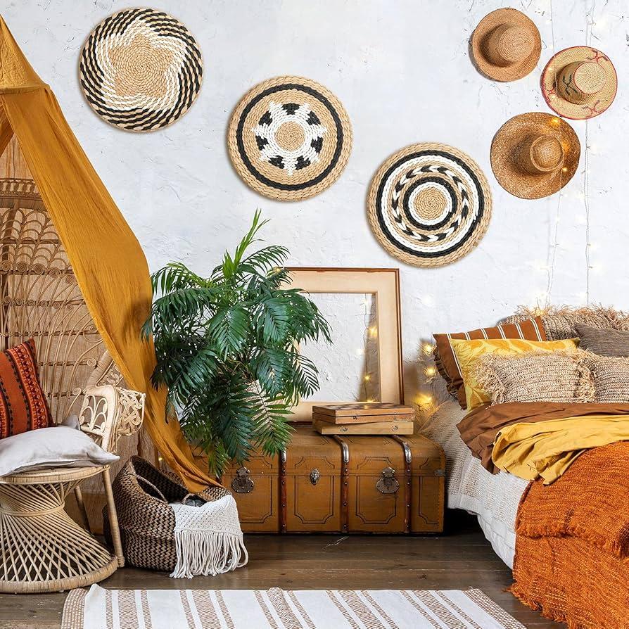 Woven baskets serve both ⁤style ⁤and⁤ function ⁣in your charming Boho Living ‌Room