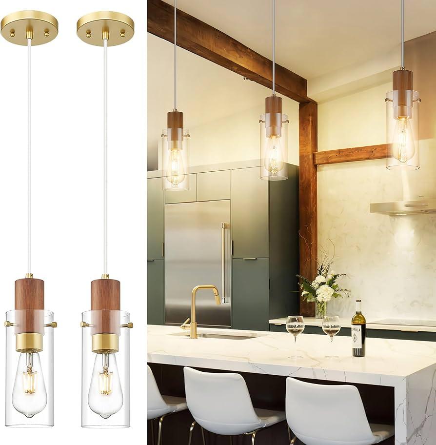 Artful Lighting: Hang pendant lights ‌or chandeliers for a chic ⁢twist in your eclectic‍ bathroom