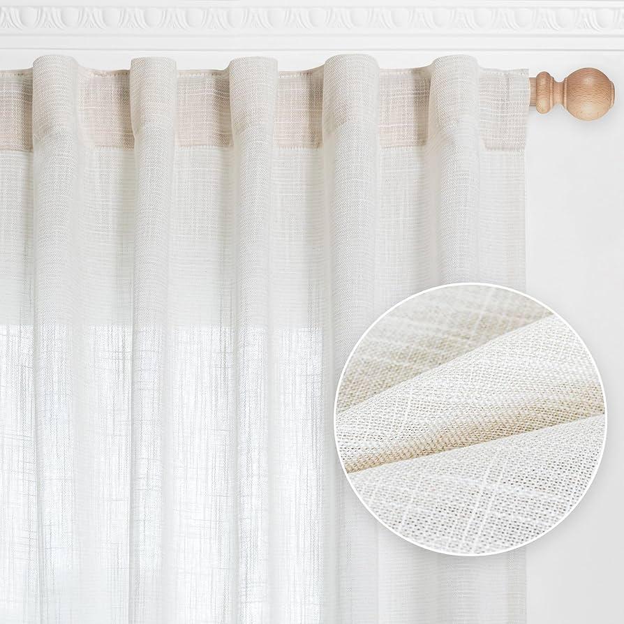 Utilize natural light ⁤with sheer ​curtains⁢ in‌ your boho bathroom