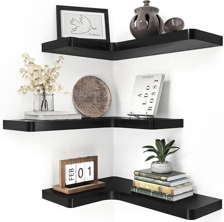 Bedroom Trend: Floating shelves provide stylish display options without‌ taking too much space