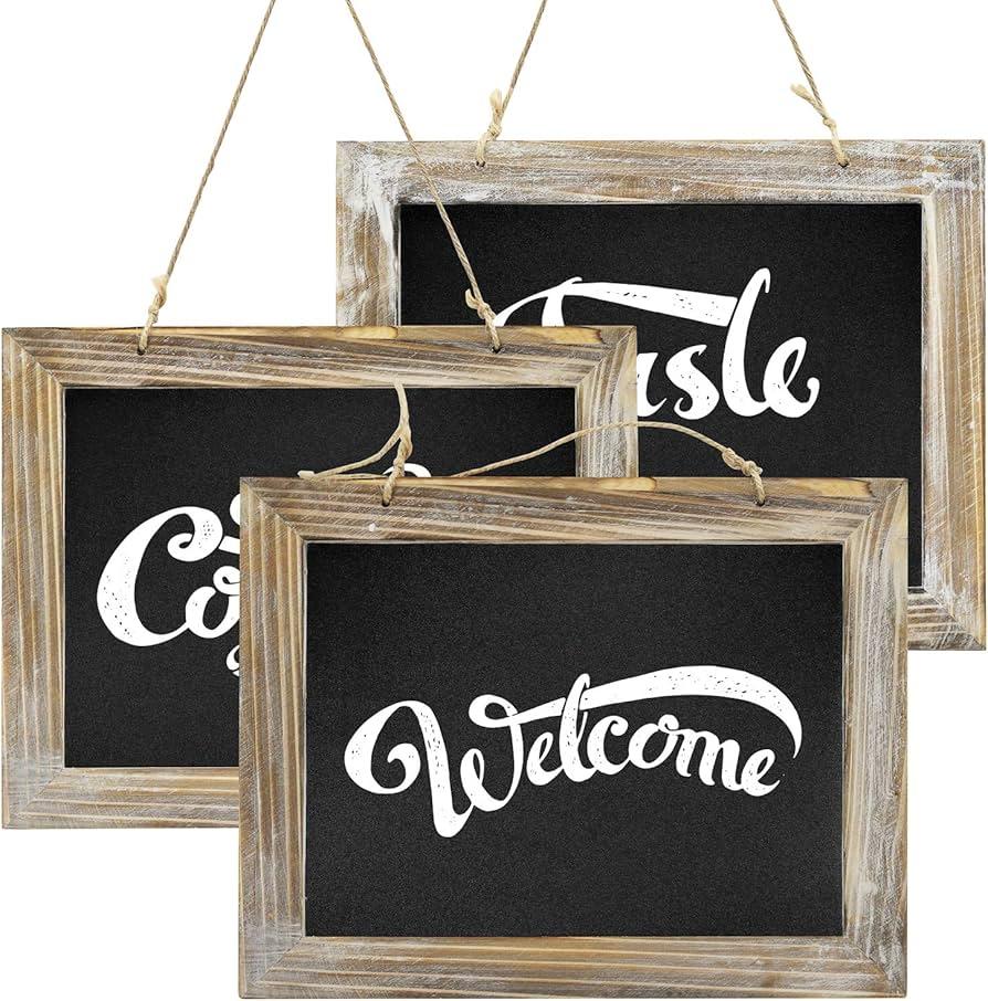 Use vintage chalkboards for notes or quotes in ⁢your vintage living room ‌decor