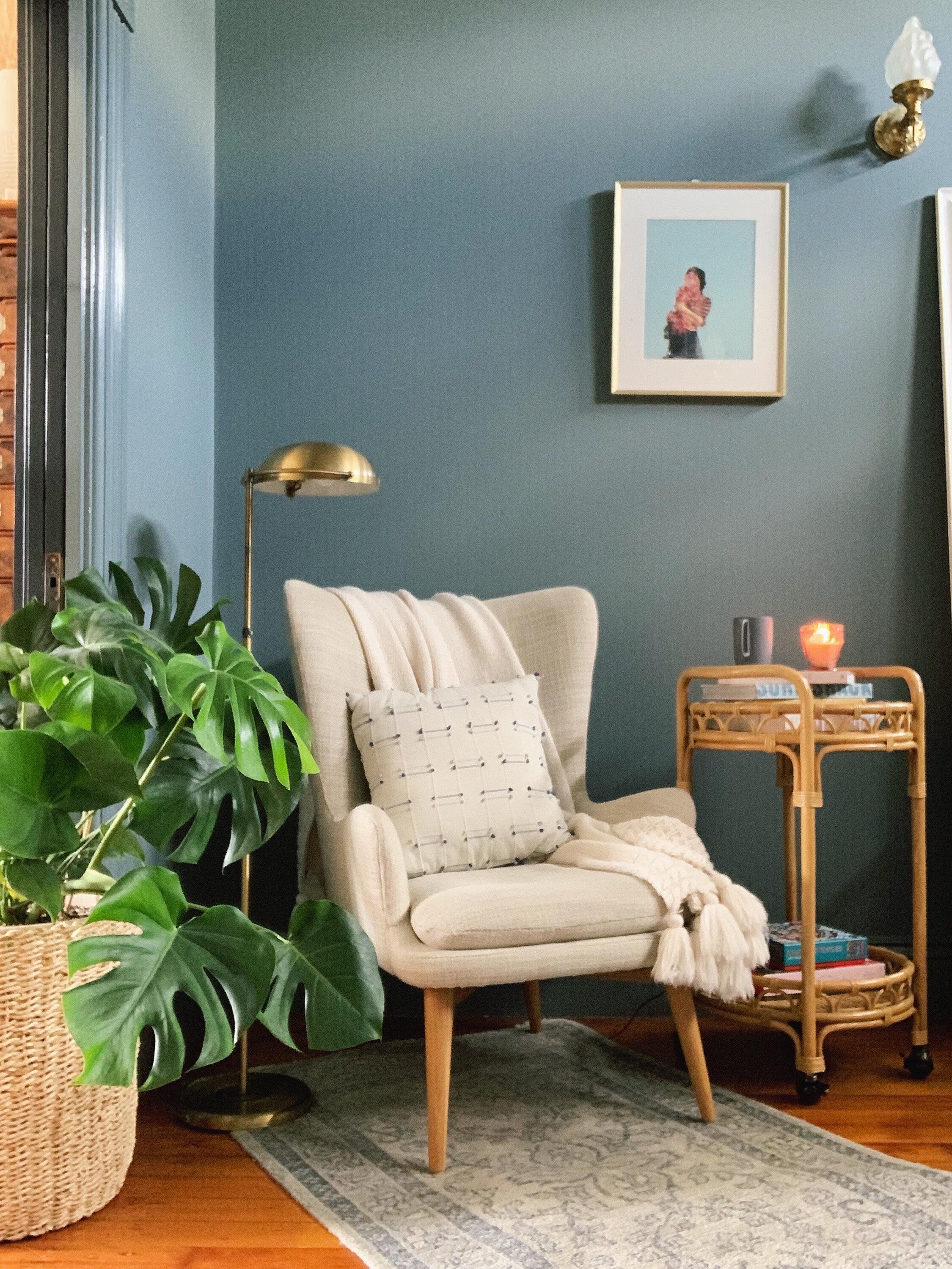 Design a​ cozy reading nook to make your Living Room a refuge for⁢ relaxation