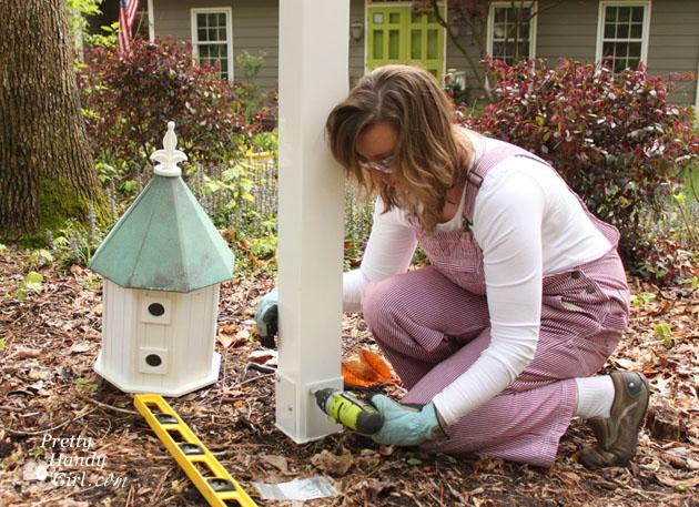 Install a backyard ⁢birdhouse for ⁢delightful wildlife ⁤views