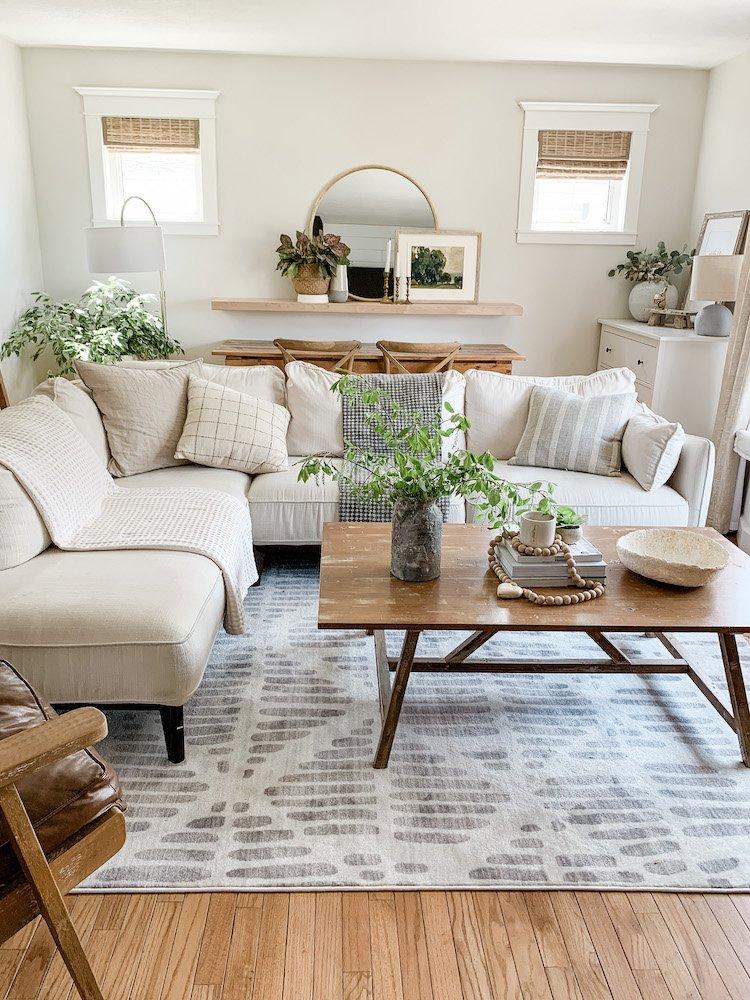 Modern Farmhouse Living ⁢Room:‍ Blend‌ contemporary ⁣elements with rustic charm