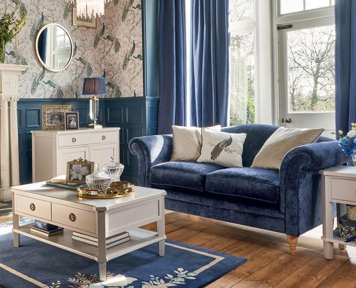 Add metallic ⁣accents​ for ​a ‍sophisticated feel in your blue living⁣ room