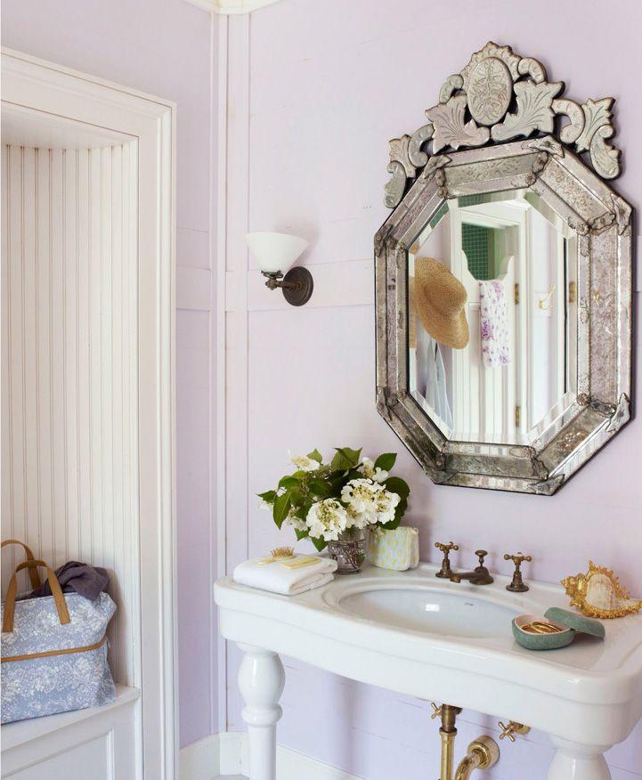 Hang‍ pastel ⁤mirrors to open up ​and⁣ brighten the bathroom