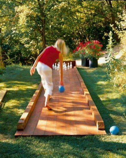 Set up outdoor games ⁢for⁣ fun‍ in your⁤ backyard