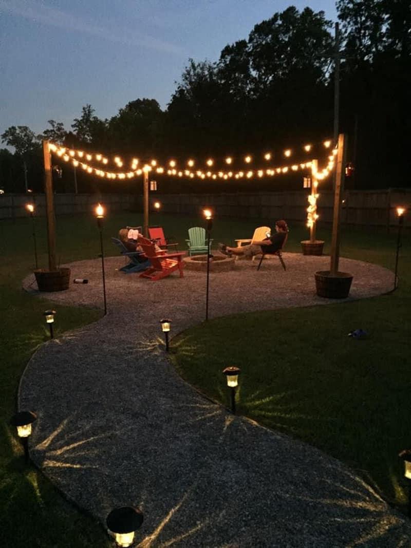 Use⁢ string lights to illuminate your backyard for enchanting nights