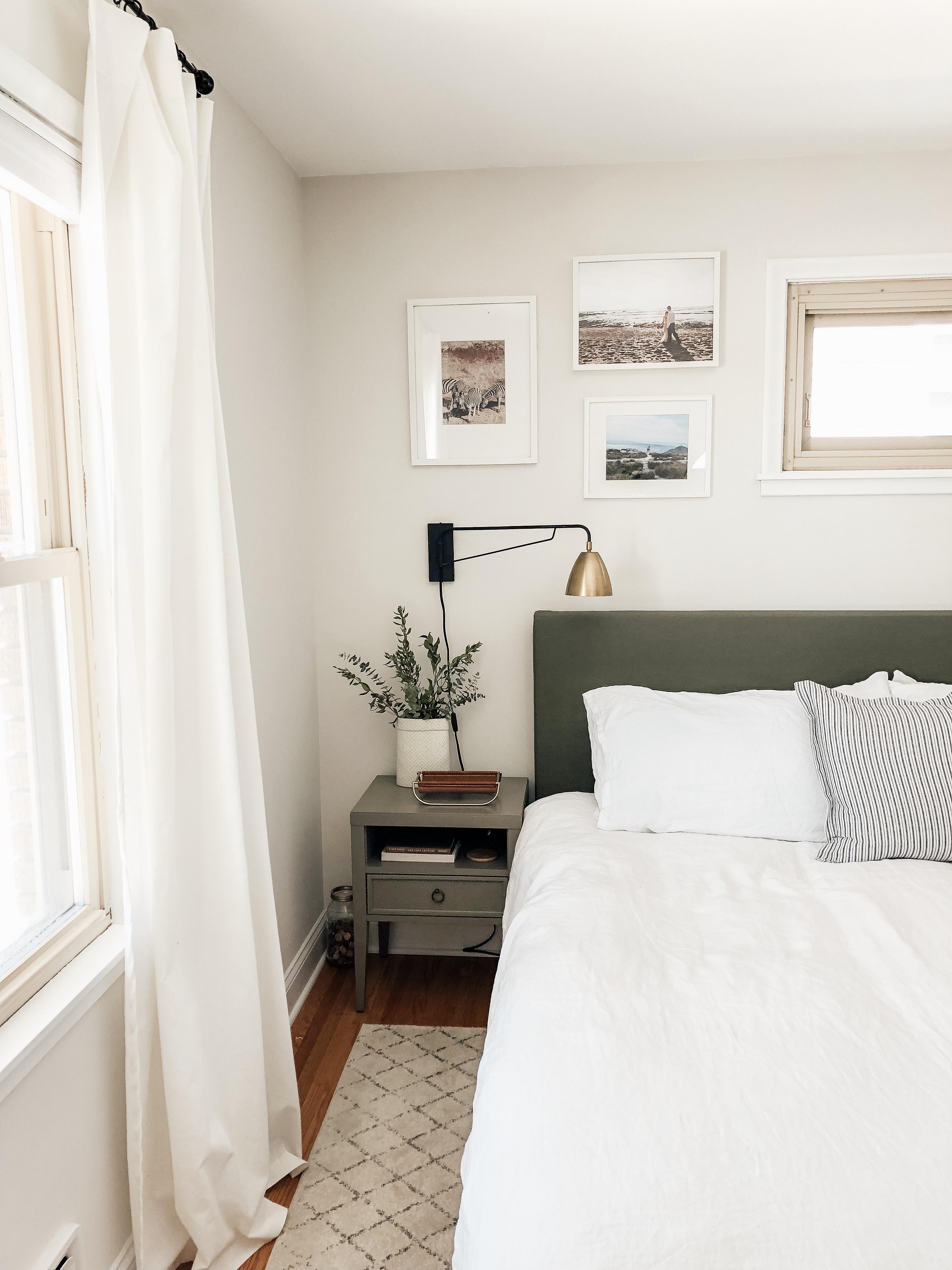 Embrace a neutral⁢ palette for a⁣ serene minimalist bedroom⁢ vibe