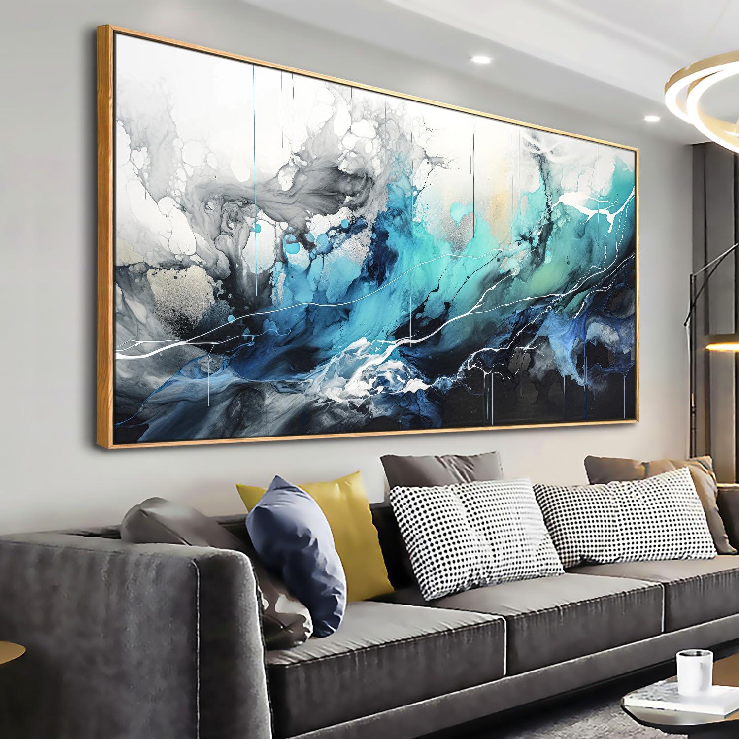 Hang art pieces⁢ that feature blue tones in⁣ your living⁣ room