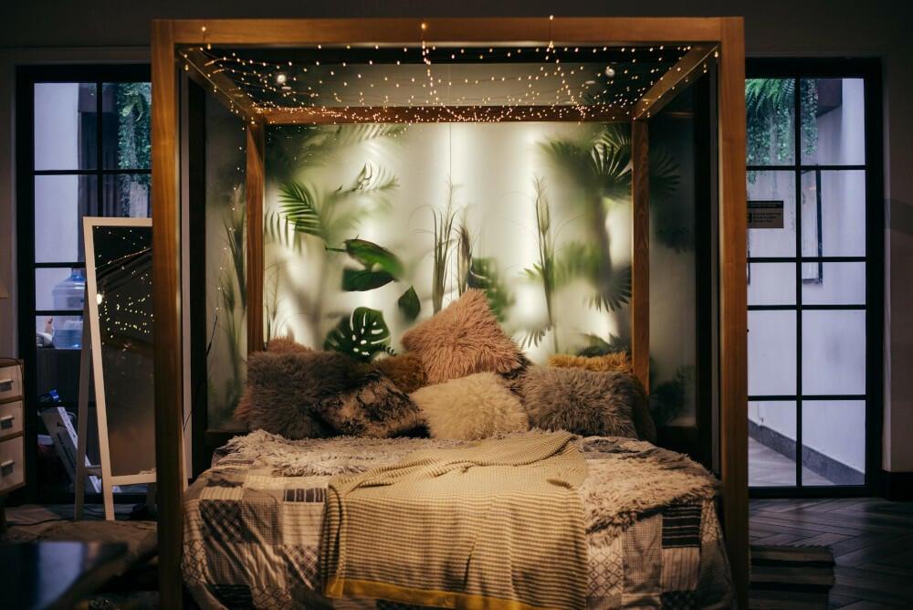 Hygge-Inspired Decor:⁤ Prioritize ⁢comfort and coziness for ⁣an enchanting bedroom trend