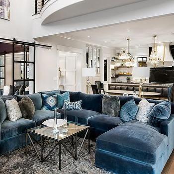 Opt ⁤for a sectional⁢ sofa in your blue living room‍ layout