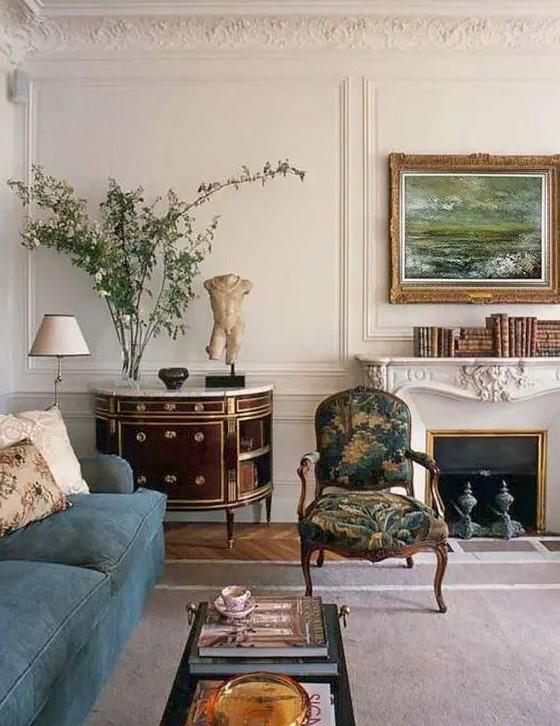 Vintage Living Room: Nostalgic⁤ decor pieces tell stories of past eras