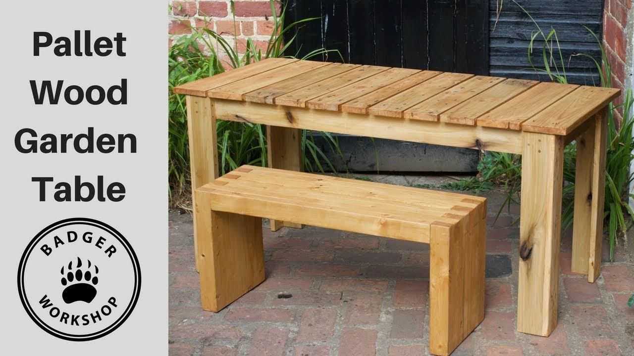 Pallet Garden Table: Functional and decorative, perfect​ for outdoor gatherings