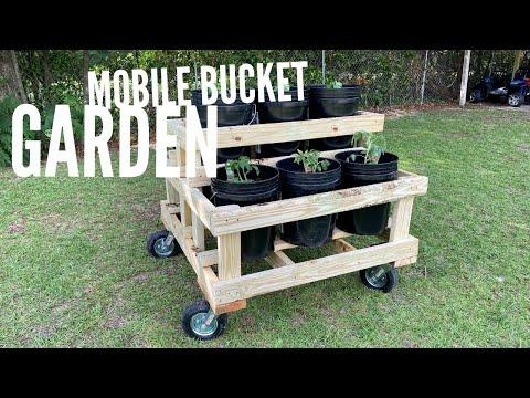 Mobile Pallet Garden: Moveable design for reimagining your outdoor‌ space