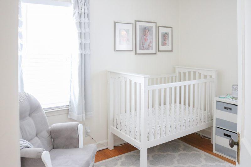 Use‌ light​ colors to make your ⁢small nursery appear larger