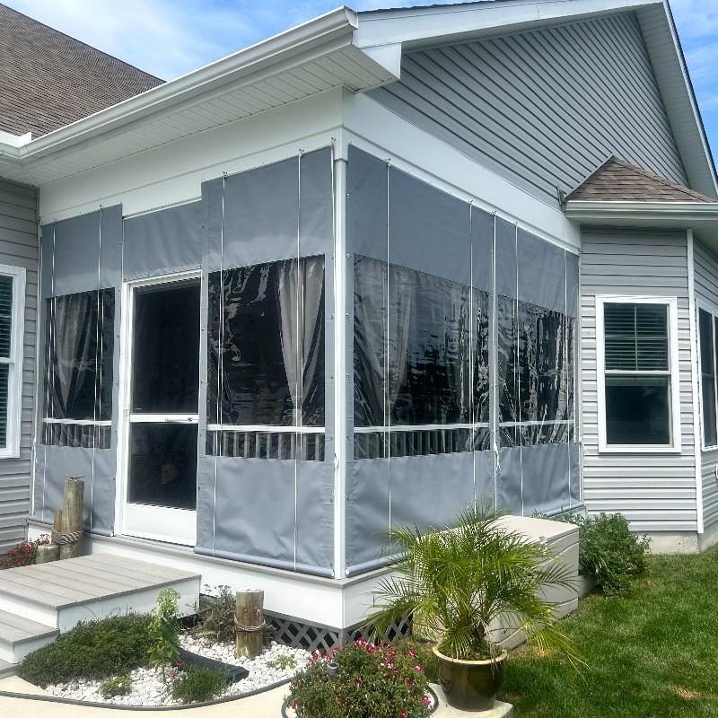 Use‍ weather-resistant throws for ​added comfort on your ​Screened Porch