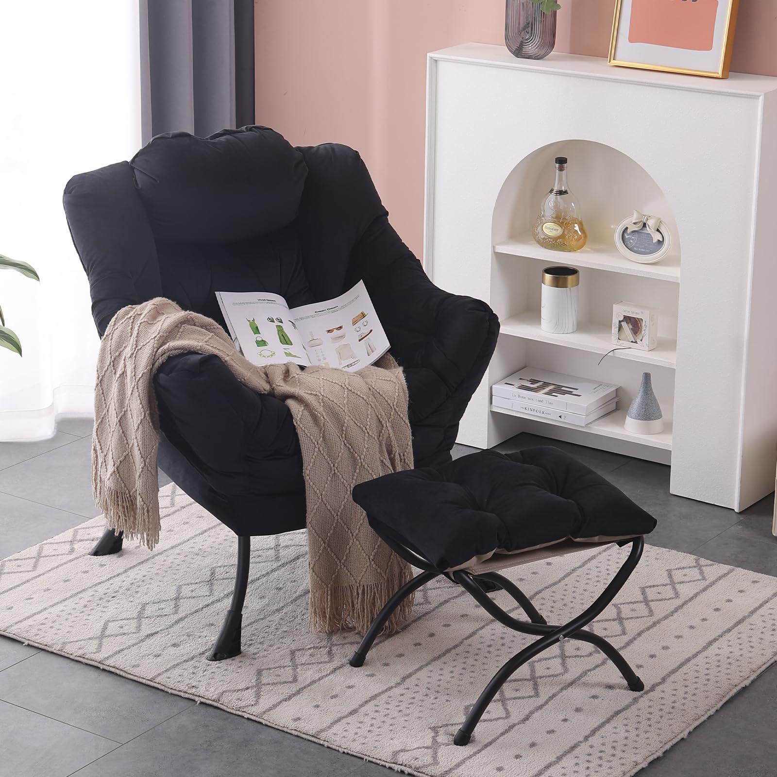 Add a comfortable reading chair to enhance​ your Minimalist ‍Bedroom