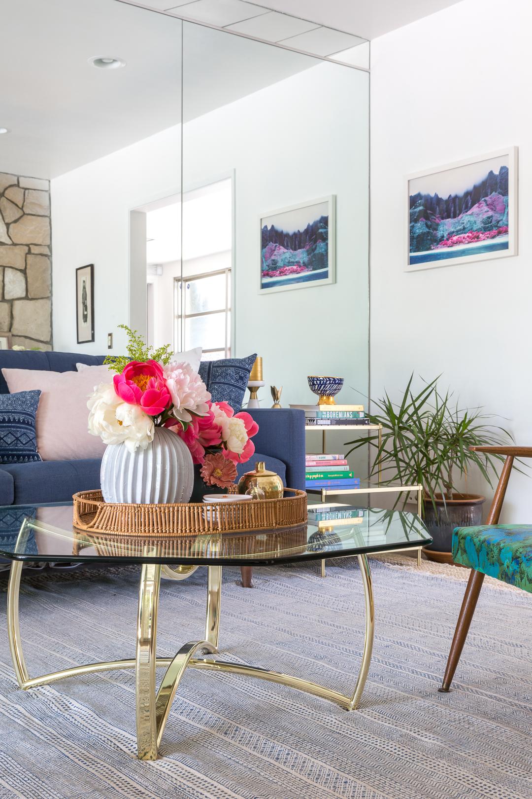 Mix vintage and modern pieces for ​an eclectic feel in your Earthy Living Room