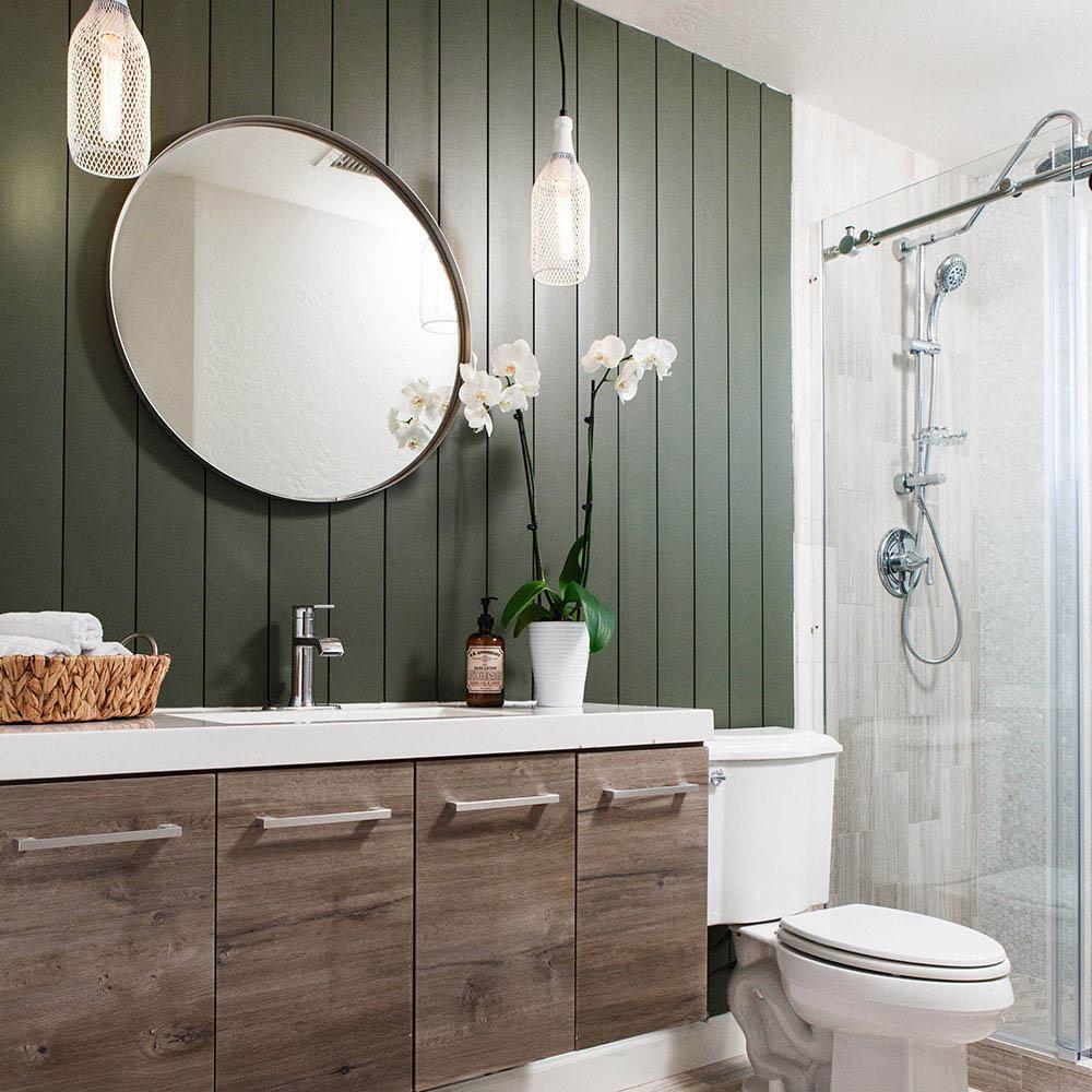 Embrace ⁣shiplap ​walls for ​a‍ classic farmhouse bathroom look that never goes‌ out of style