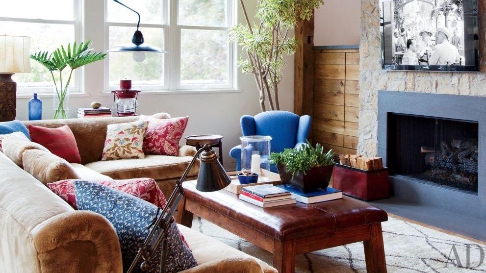 Embrace mismatched‌ patterns for cushions and throws ‌in your eclectic living⁢ room