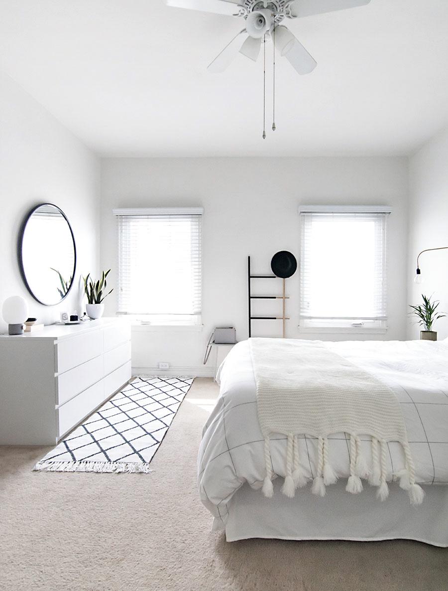 Embrace simplicity​ with just the essentials⁣ in ⁤your minimalist bedroom