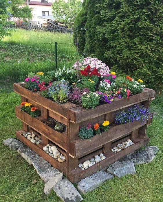 Creative Ideas for Stunning Pallet Garden Designs