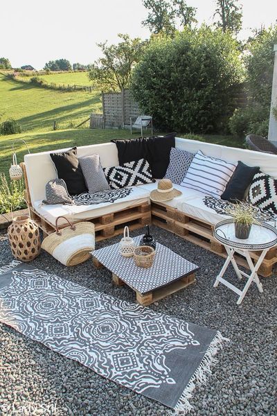 Inspiring Pallet Garden Designs to Transform Your Space