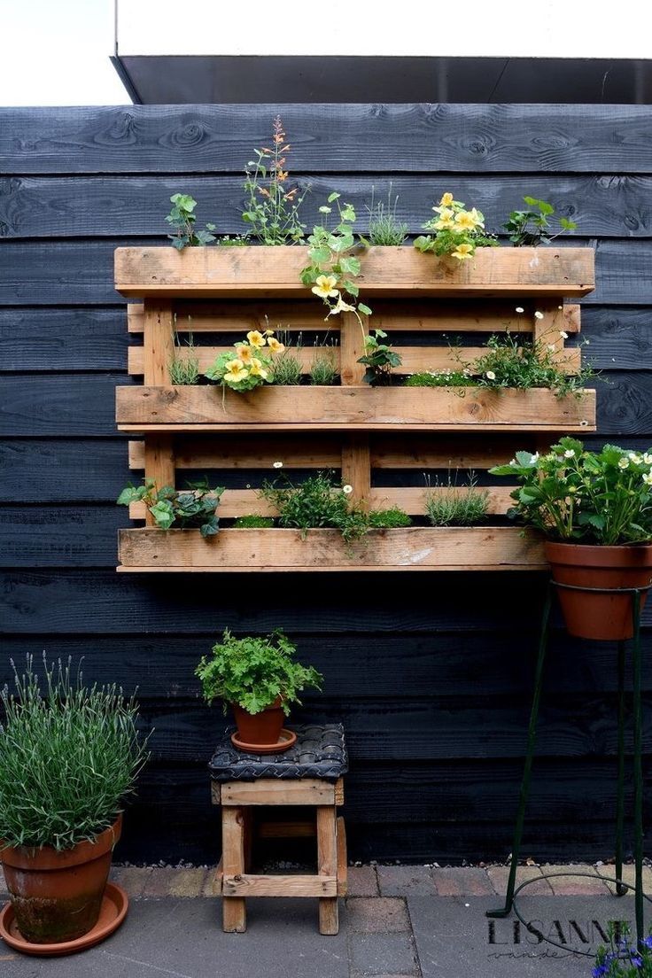 24 Innovative Pallet Garden Ideas for Creative Green Thumbs