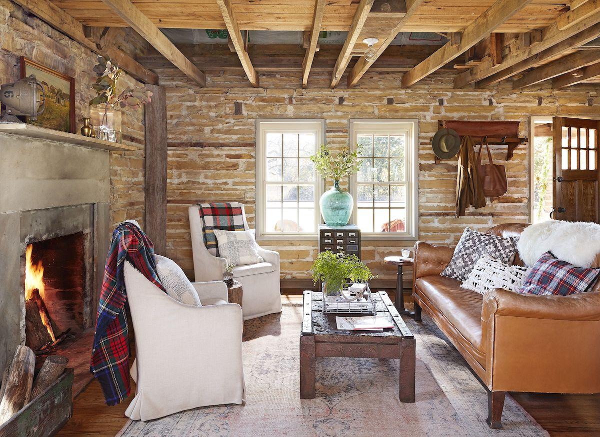 Incorporate reclaimed wood furniture for​ an authentic ‌earthy living‌ room vibe