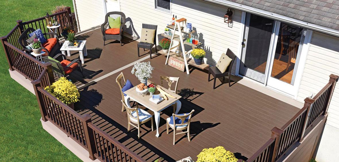 Build a raised deck for stunning views in ‌your‍ backyard