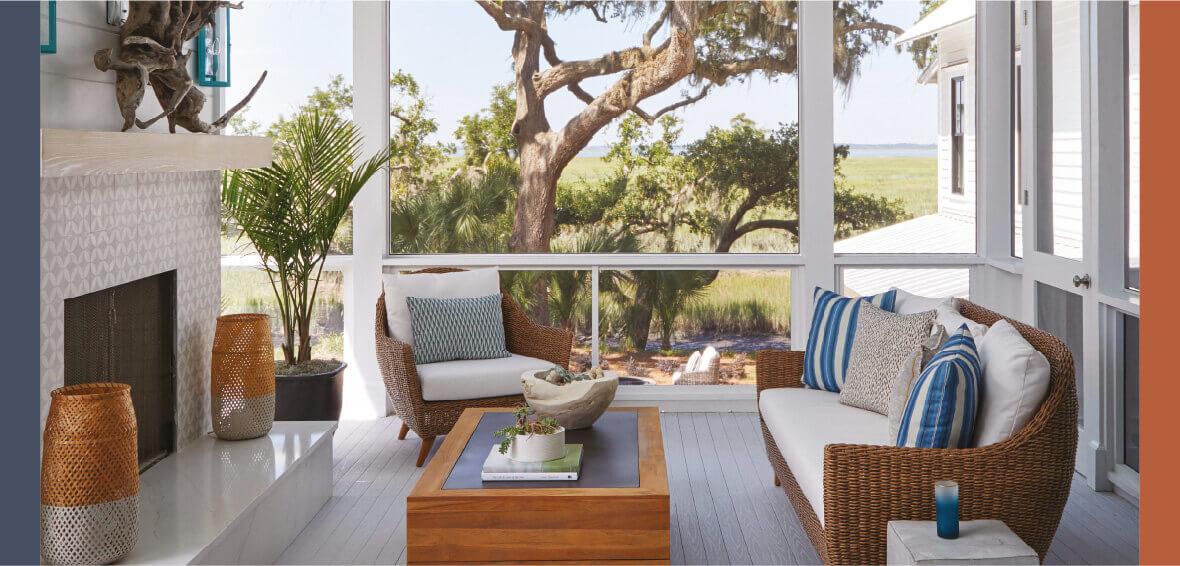 Choose weather-resistant furniture for durability on‍ your screened⁤ porch