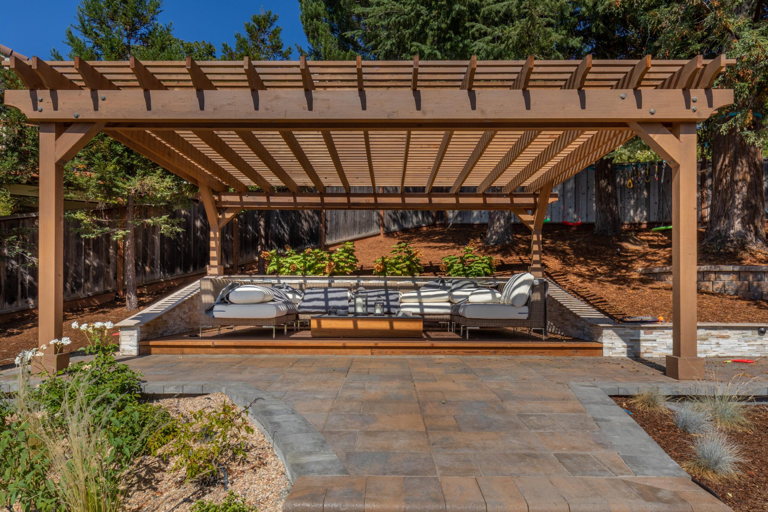 Add ⁢a spacious⁢ pergola for shade‍ and style in your ⁢backyard