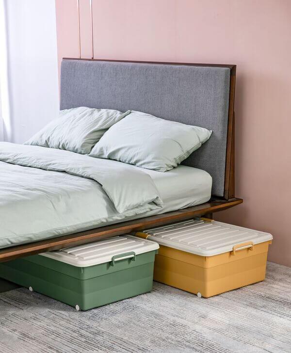 Utilize under-bed storage to keep your Minimalist‌ Bedroom organized