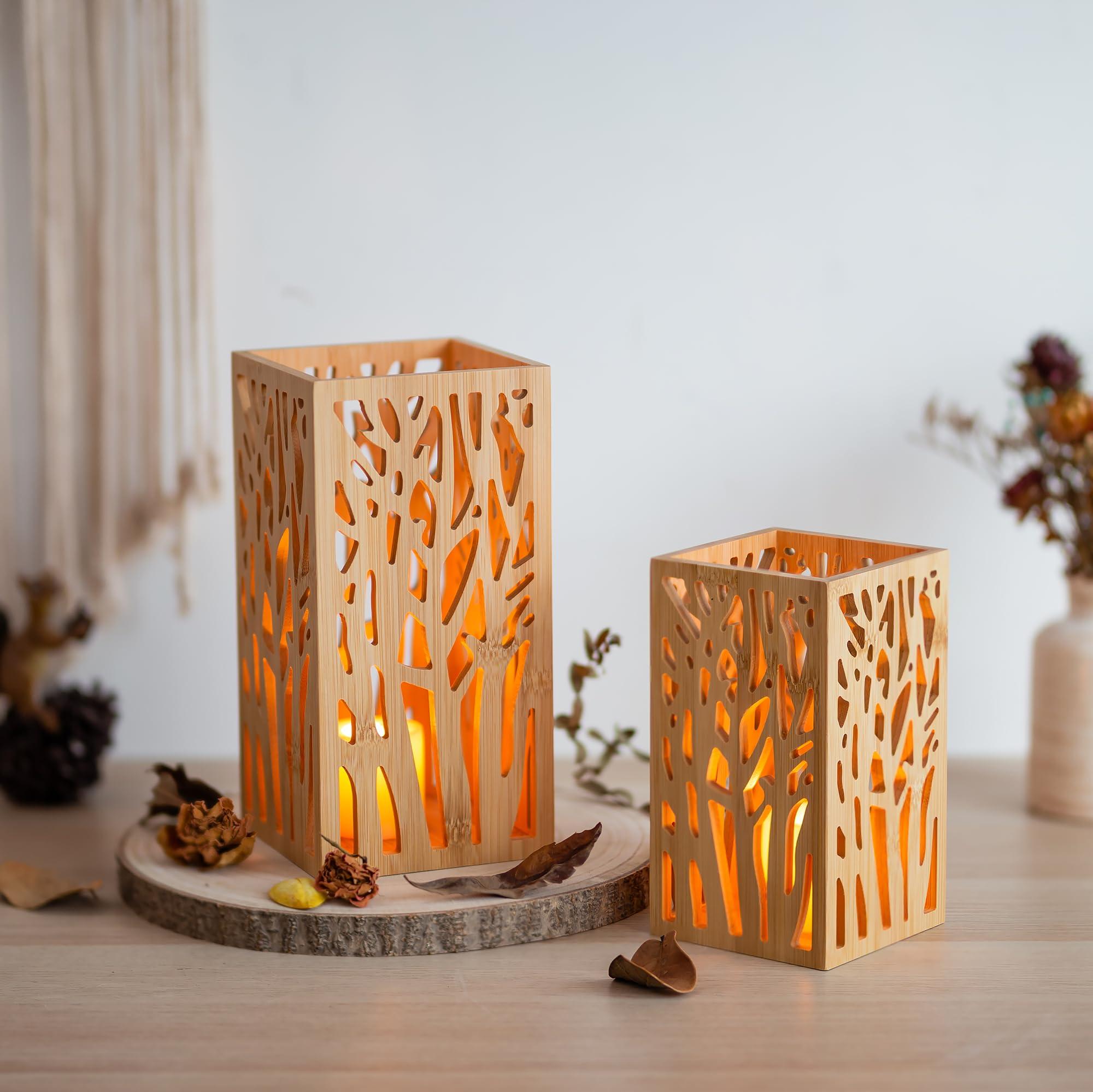 Vintage-style lanterns ‌create‍ a warm, ⁢inviting​ glow in your Boho Living⁣ Room