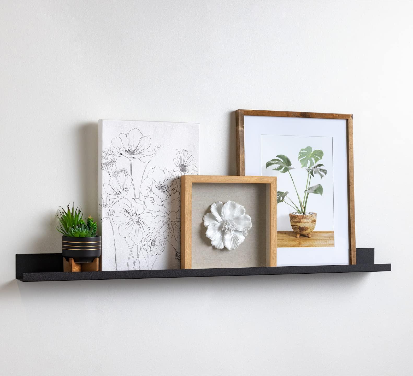 Floating shelves keep surfaces free⁤ in a Minimalist⁣ Bedroom