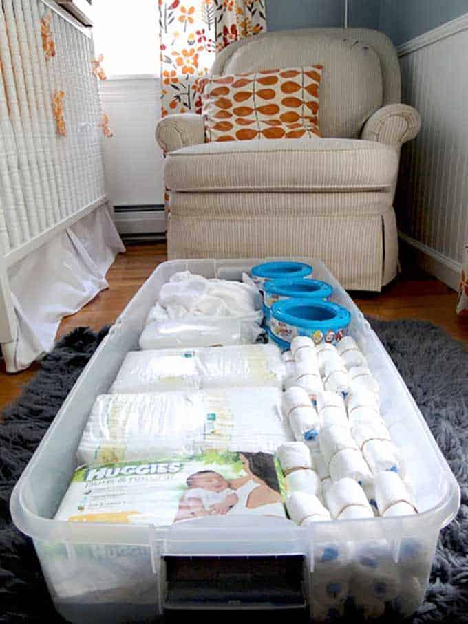 Get ⁤creative with under-crib storage ‍in your small nursery