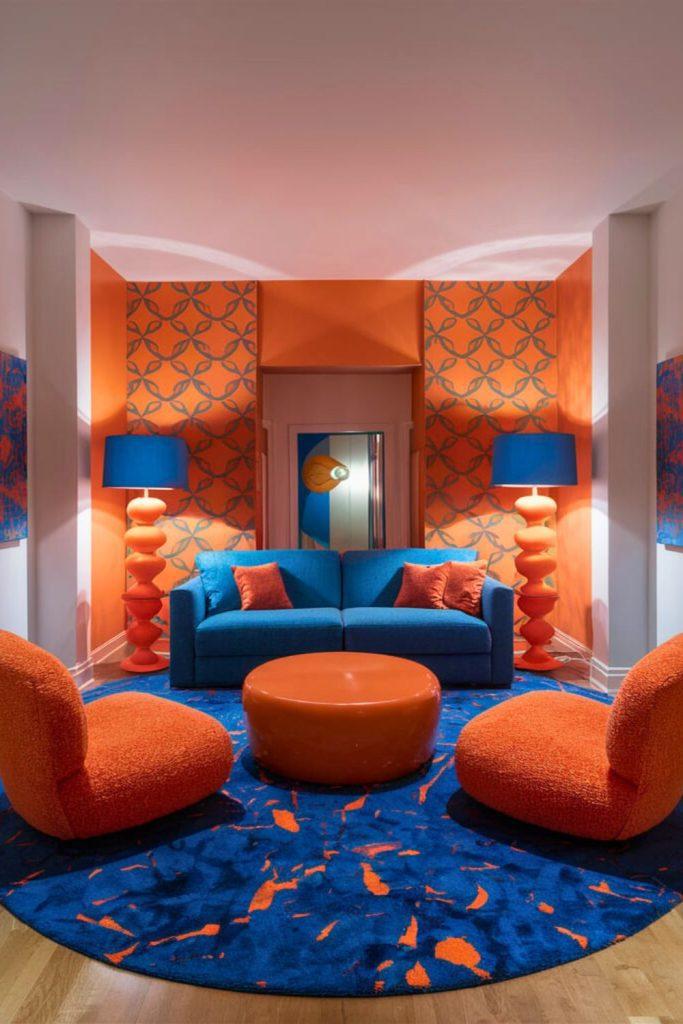 Add a‍ pop⁢ of orange for‍ contrast⁣ in the ‌blue living room