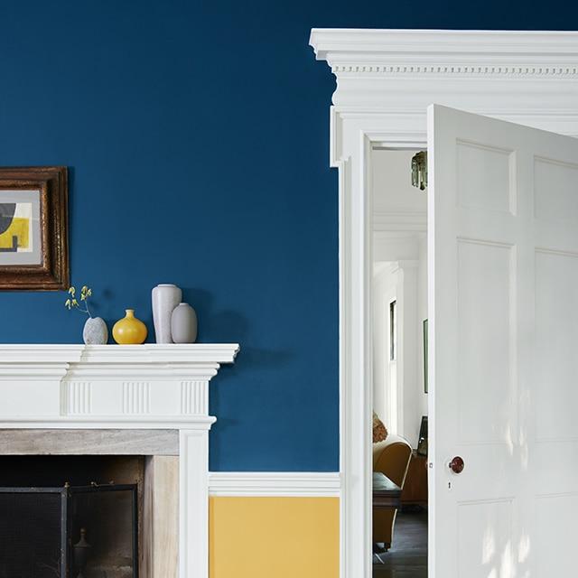 Combine blue ⁢walls with contrasting white trim‍ for clarity