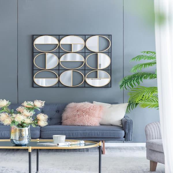 Use mirrors⁢ strategically to⁢ expand your Contemporary Living Rooms visual depth