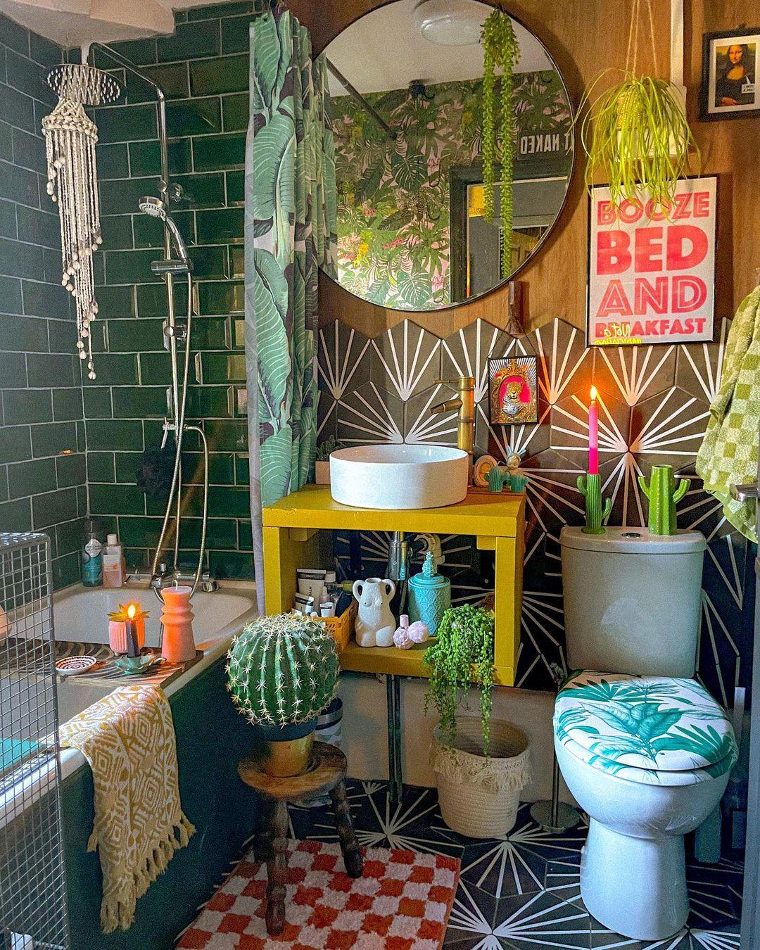 Display artwork that reflects your personality in‌ the boho bathroom