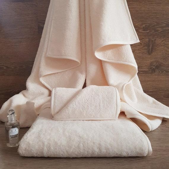 Soft, plush towels to ⁤wrap yourself ⁢in luxury