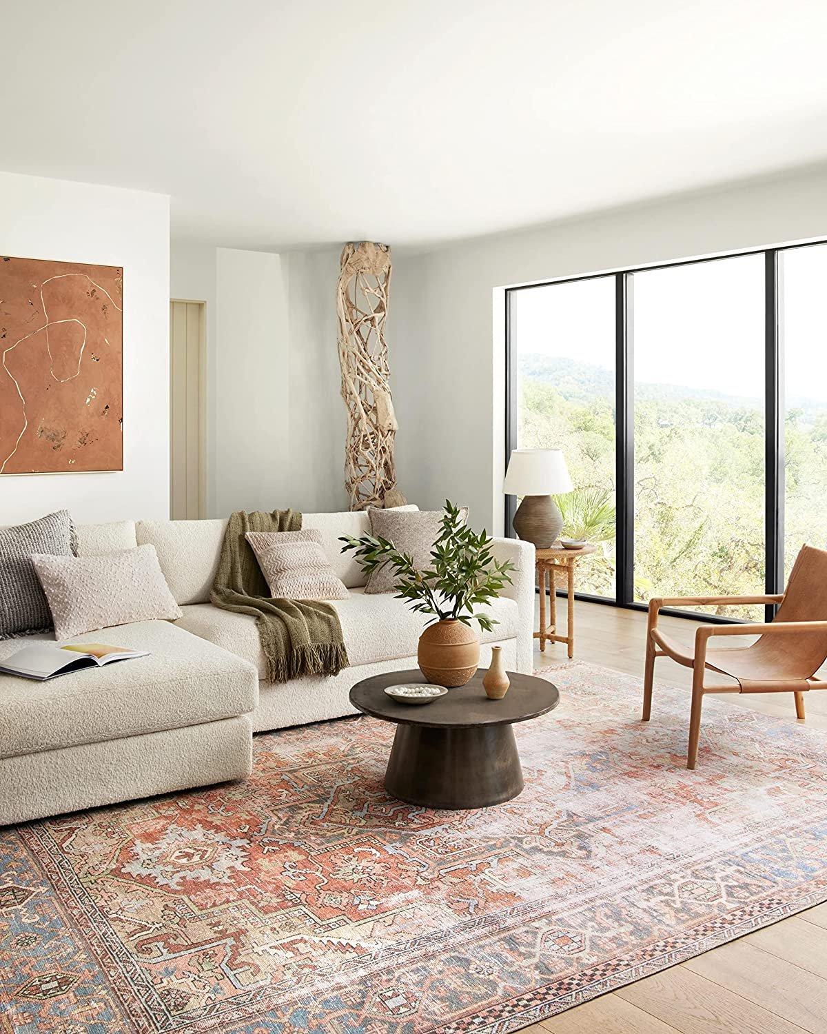 Incorporate⁢ stone or clay ⁢elements to introduce natural beauty into ⁢your ​Earthy Living Room