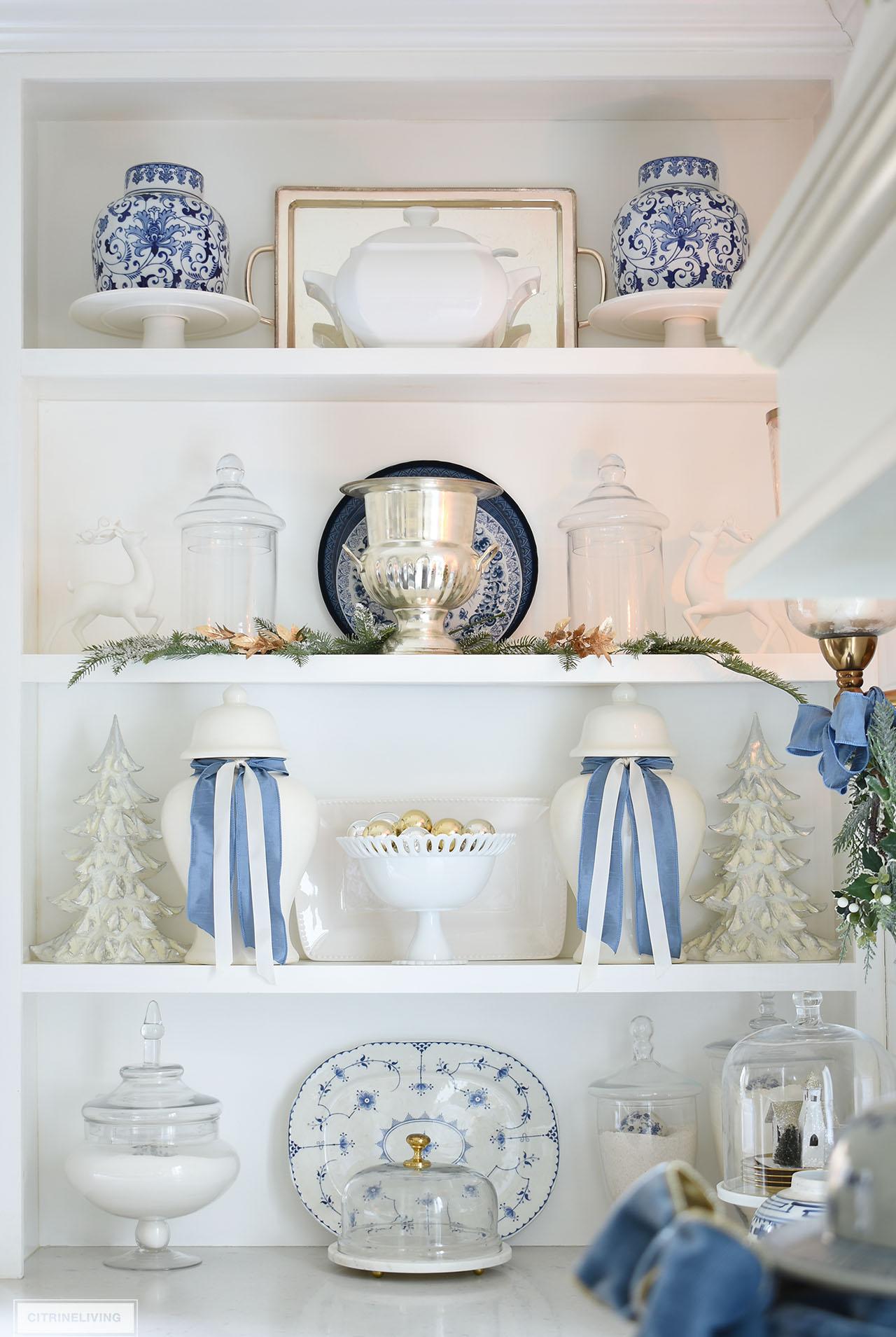 Use open shelves⁤ to showcase blue accessories creatively