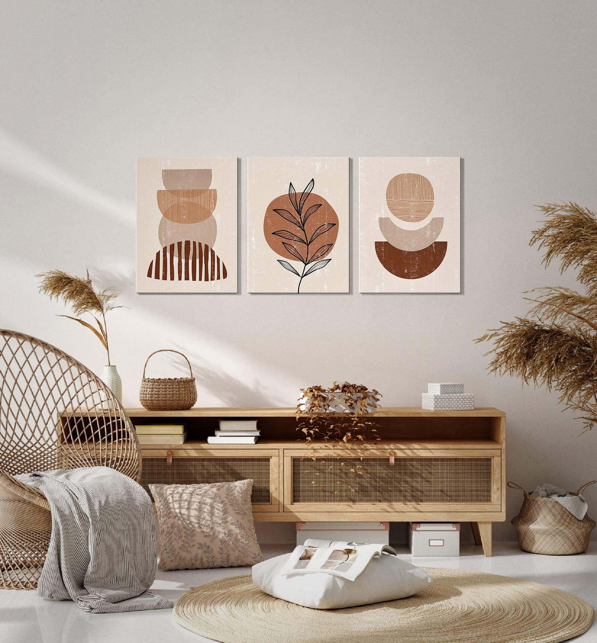 Incorporate artistic sculptures for standout pieces in your Boho ⁢Living Room