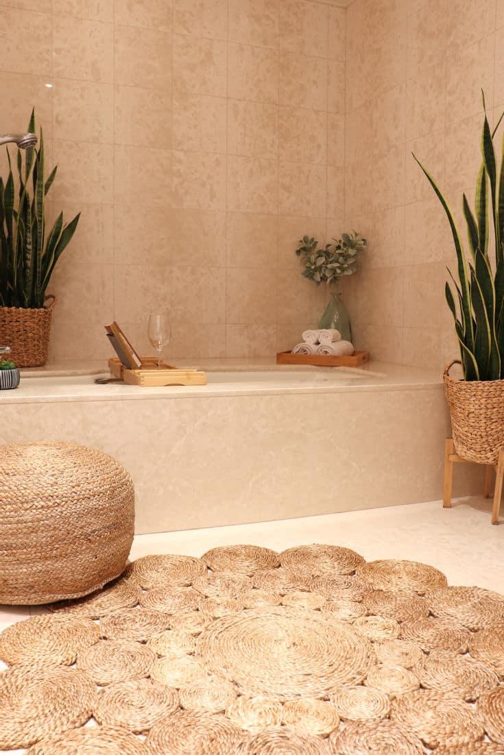 Floor cushions provide a ‍relaxed seating‌ option in your⁤ boho ​bathroom
