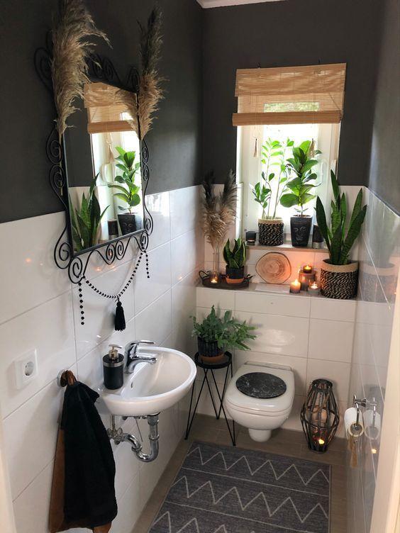 Personalize with ⁣travel‌ finds to enhance your boho bathrooms story