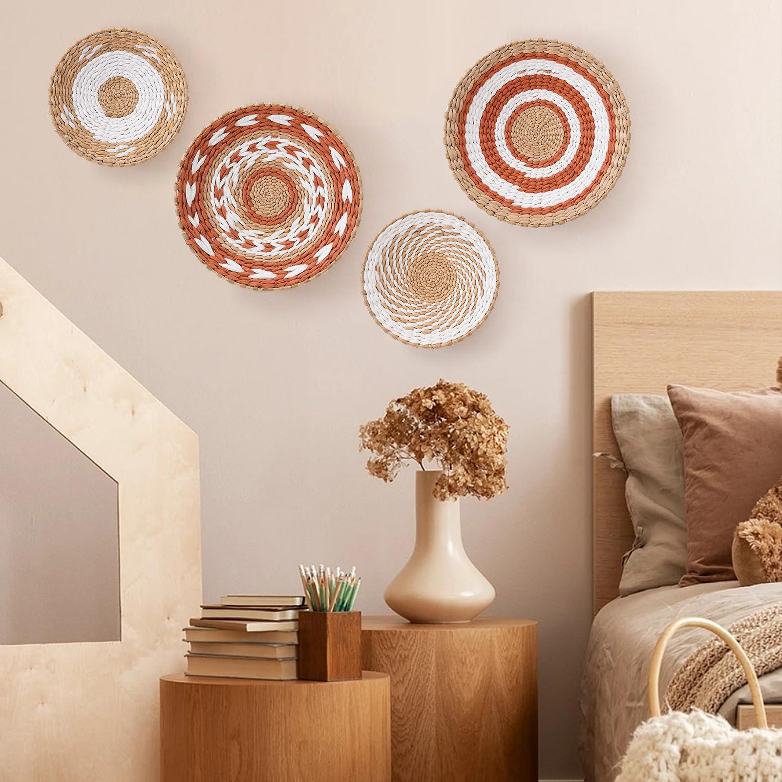 Incorporate woven baskets for ‌storage and style in​ your Boho ⁢Living Room