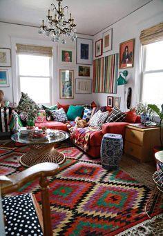 Mix and match patterns to create‌ an eclectic vibe in ‍your Boho⁣ Living Room