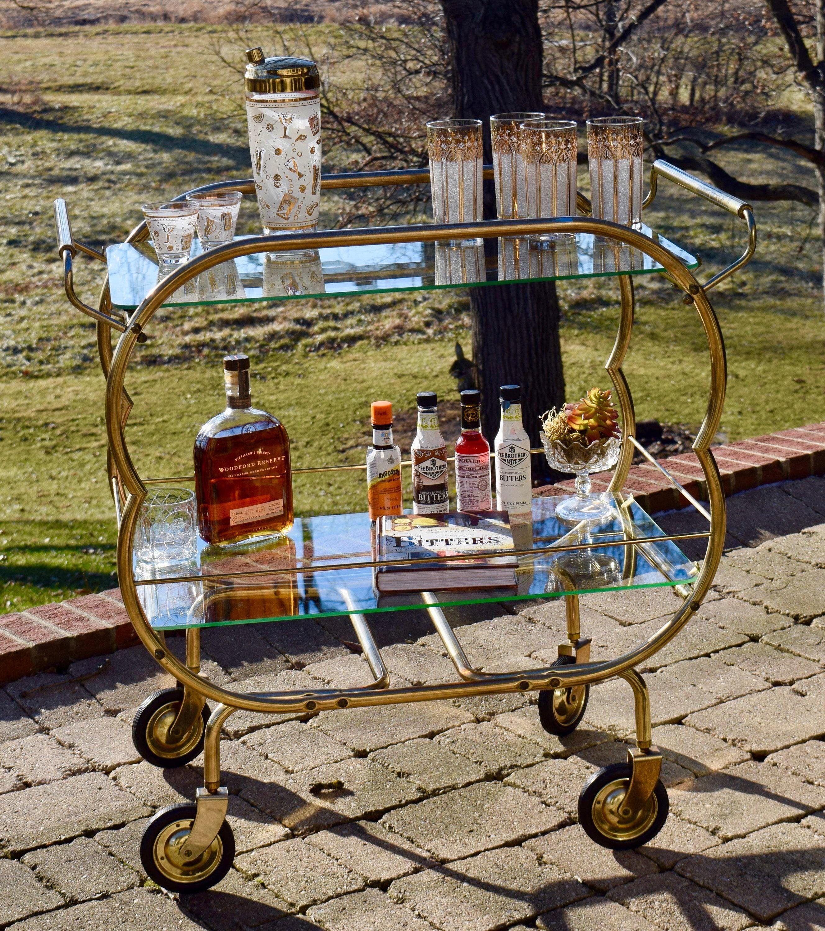 Add a vintage bar ‍cart for functional elegance and a touch‌ of nostalgia